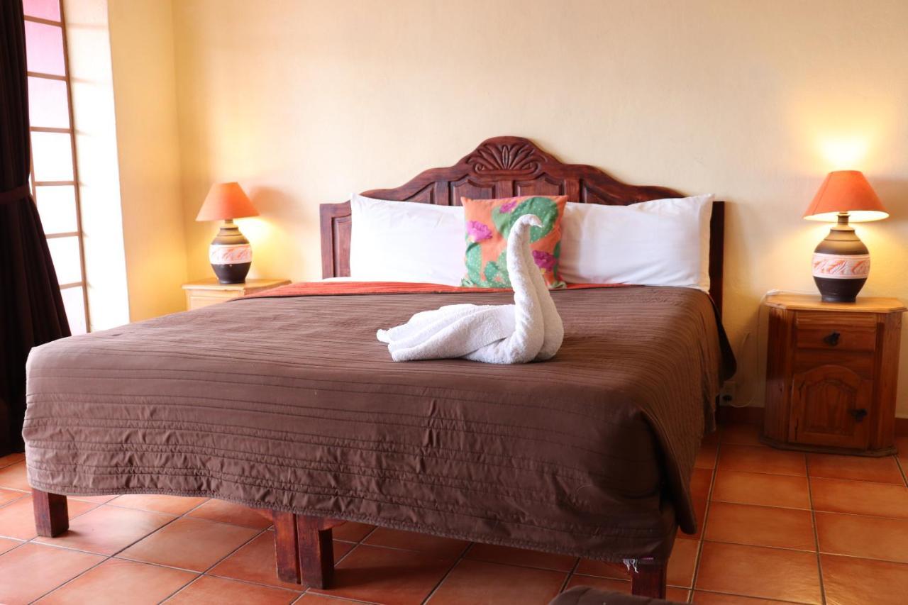 Hotel Chocolate Suites Guanajuato Bagian luar foto